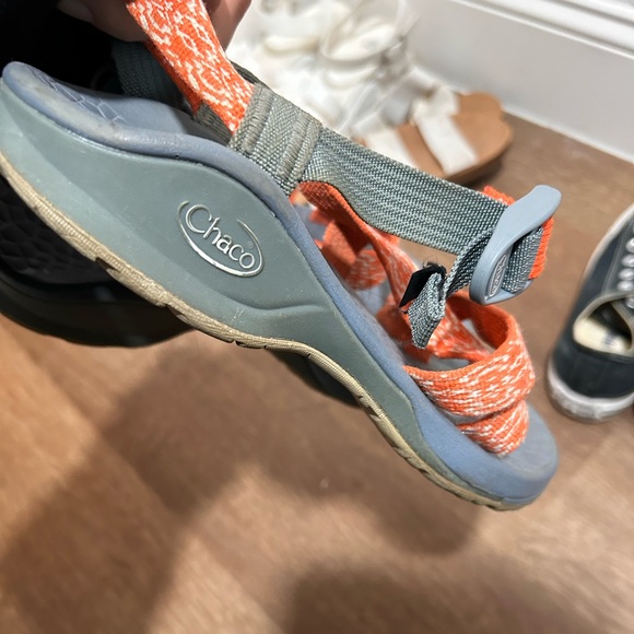 Chaco’s ! - Picture 2 of 2